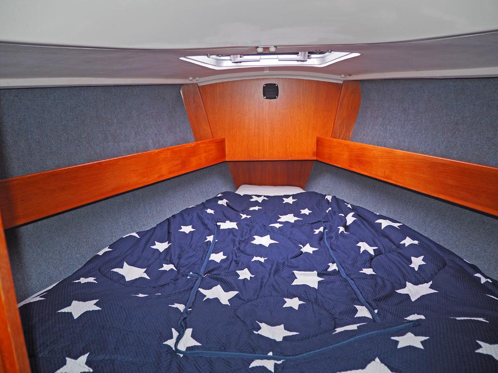 Cabin en avant, H&eacute;bergements